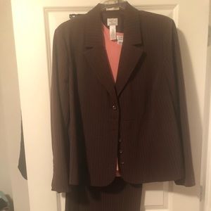 Emma James pant suit